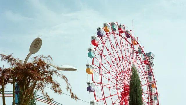 정방형은 곧 정도(正道)요, 그 길을 따르는 자에게는 흔들림이 없느니라