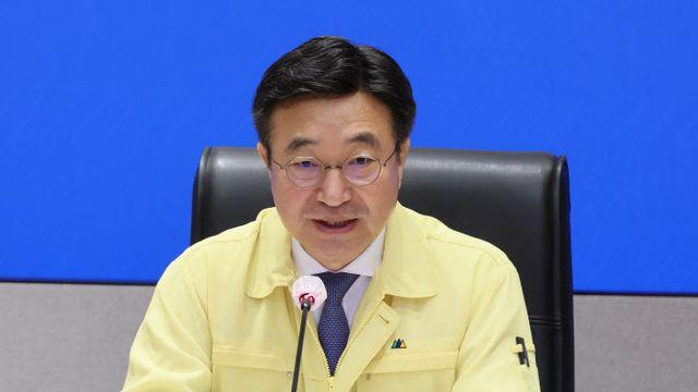 국정자원 화재 장애 복구율 25.5%…윤호중 장관, 현장 점검