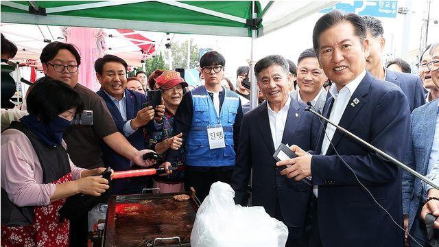 '추석전 檢폐지' 정청래, 사법개혁 표적이동…중도층 확장 숙제