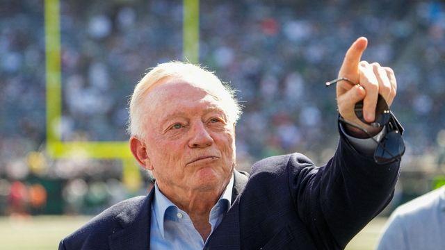 NFL 댈러스 구단주, 관중에 '손가락' 세웠다가 벌금 3억5천만원