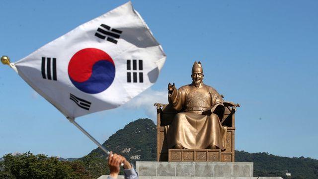 10월 9일 한글날…태극기 올바르게 다는 법은?