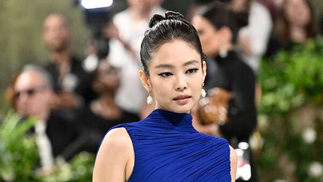 제니, 소속사 OA와 한글날에 새 한글 폰트 무료 공개 