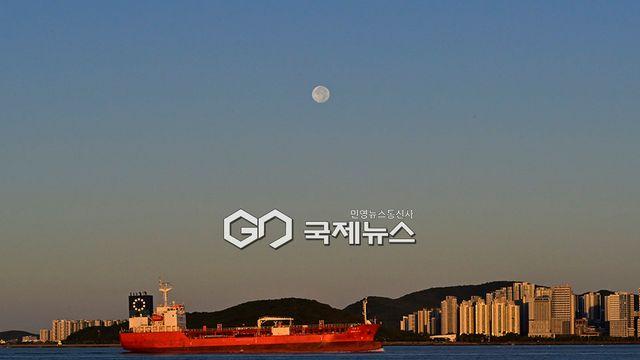 [오늘날씨] 남부 맑고 수도권-강원 최고 80㎜ 이상 비...서울 낮 18도-대구 24도