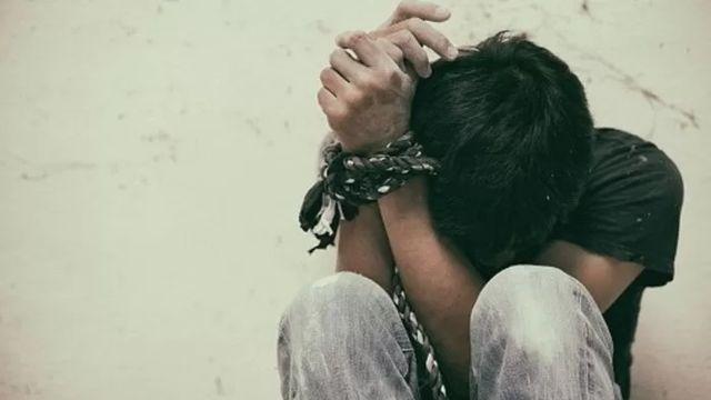 캄보디아 한국 대학생 피살, 시신 2달 방치