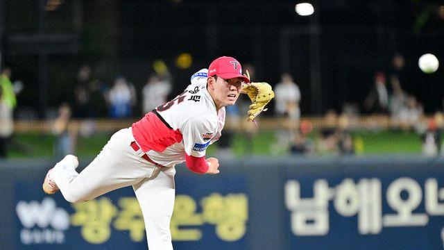 'ERA 1.55' 기대 이상의 성적표, 그래서 더 중요한 성영탁의 비시즌…