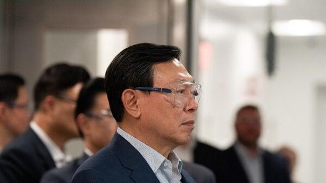 롯데 신동빈 회장, 美 바이오사업 현장경영 “그룹 성장 이끌 수 있을 것”