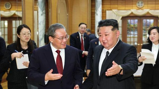 김정은, 中리창 총리 접견…