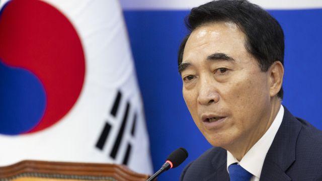 우상호 '온도차' 발언에 민주 진화 나서…