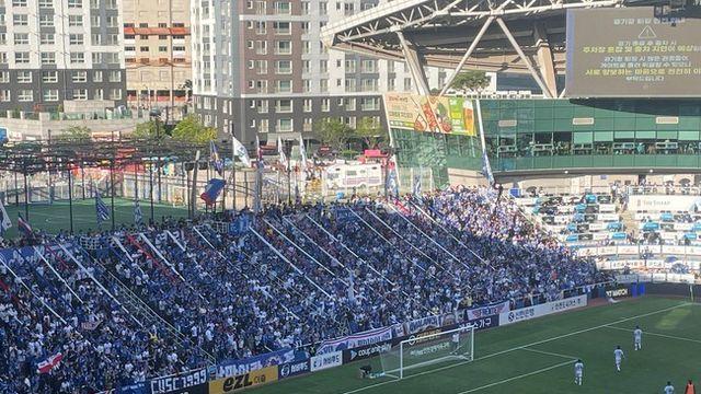 [K리그2 포인트] 같은 승점 1인데 분위기가 다르다…인천 팬들은 ‘활짝’, 수원 팬들은 “정신 차려!”