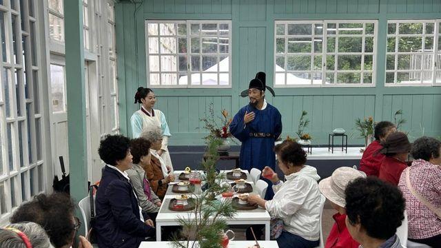 궁궐서 '반려 식물' 만든 어르신들 