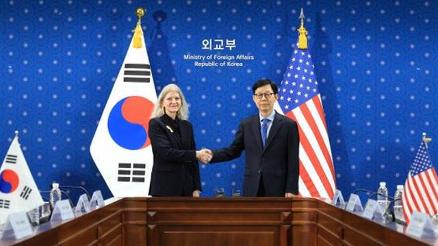 韓美 외교차관, 4년 만에 전략대화…“北 비핵화 공통 의지”