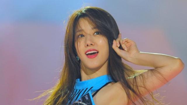 10년 연습생 거쳐 데뷔했지만 새벽마다 녹즙 배달하며 생계 이어간 아이돌