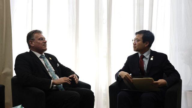 EU무역수장, '50% 철강관세' 발표뒤 여한구와 첫 회동