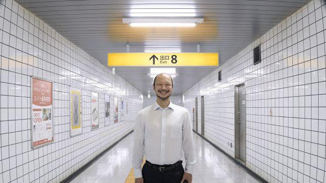 '8번 출구' 코치 야마토, 개봉 앞두고 19일 내한…예고편 속 걷는 남자 화제