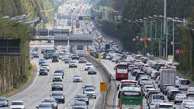 2021년엔 8000원대였는데…무려 25% 가격 오른 고속도로 휴게소 '국민 음식'