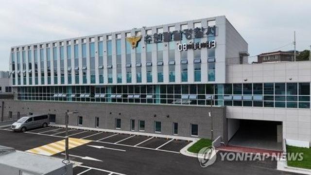 수원 화서시장 주차장서 80대 남성 차에 치여 중태
