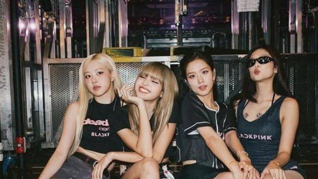 ‘블랙핑크가 온다’…콘서트 한 번에 방콕이 ‘들썩’