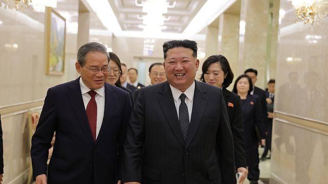 북, 핵 유지하고도 국제사회 복귀선언…