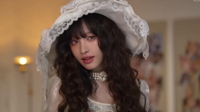 “리즈가 리즈했네” 아이브 리즈, ‘로판 여주’ 실사판 비주얼