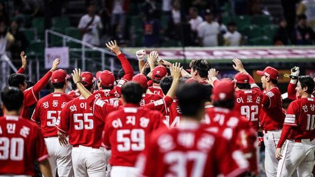 프로야구 SSG, 준PO 홈경기서 '레드 유니폼' 입는다[준PO]