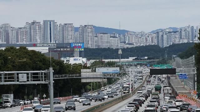 추석 연휴 뒤 첫 토요일, 귀경길 혼잡…서울 방향 오후 6시 절정