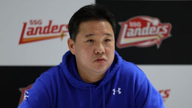 2차전 우천 순연에 박병호 선발 제외…
