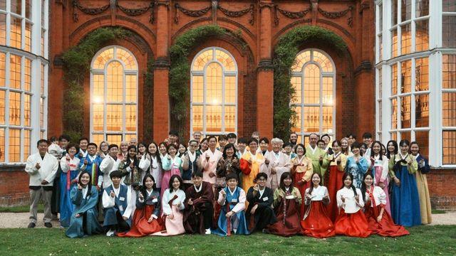 한복 입고 격식있게…英케임브리지대 한국의날 행사