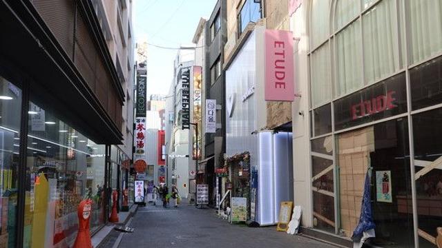 1000조원 넘어선 자영업자 대출···저소득 자영업자 연체율도 12년 만에 최고치