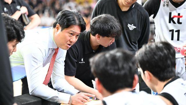 “여전한 문제 야투 성공률”…안 터지는 득점, 속 터지는 문경은 감독
