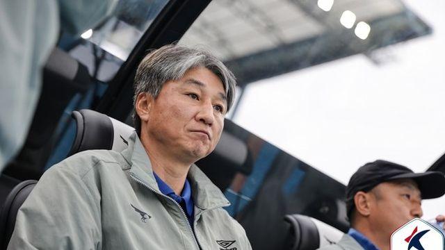 [K리그2 기자회견] PO 진출 희망 살린 전경준 감독, 