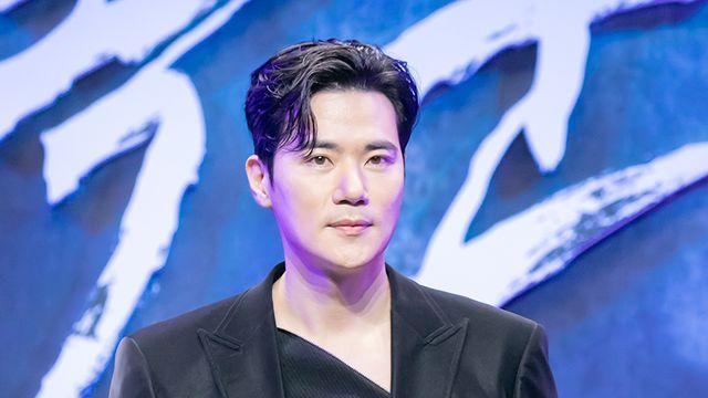 '중간계' 김강우 
