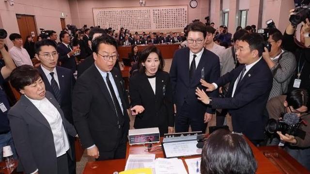 李정부 첫국감 이틀째…'전산망 먹통·무인기 의혹' 격돌 전망