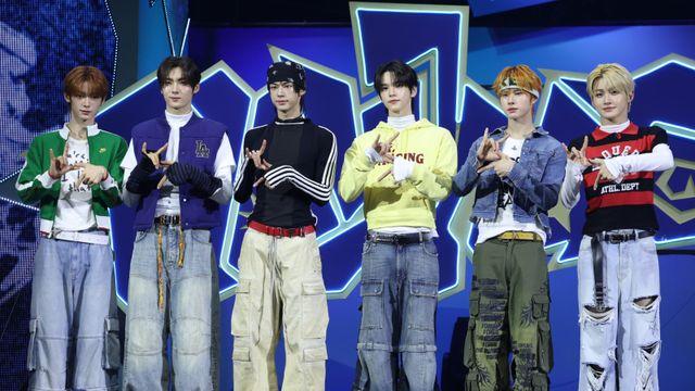 ‘청량’ 투어스, 박력 한 스푼 넣은 ‘플레이 하드’… “맑은데 독한 느낌” [종합]