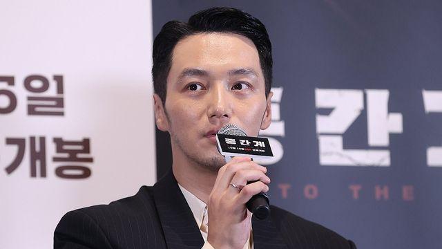'중간계' 변요한 