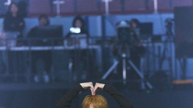 전매특허 'XIA'표 무대→신곡 선공개…김준수 