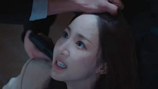 결국 시청률 1%대 끝…'폭군의 셰프' 피해 시간대도 바꿨는데 굴욕 쓴 '한국 드라마'