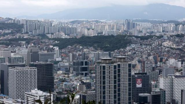 17평짜리 아파트가 33억?…돈줄 막히자 확 바뀐 시장