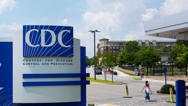 美 CDC, ‘코딩 오류’로 해고 통보 혼선···1300명 통보→다음날 700명 복직