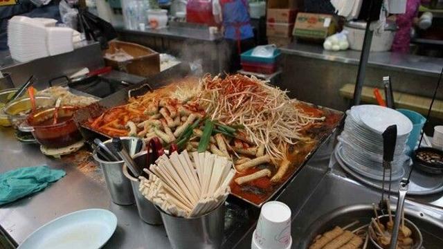 서문시장부터 달성공원까지, 대구 도심 속 역사와 미식의 향연