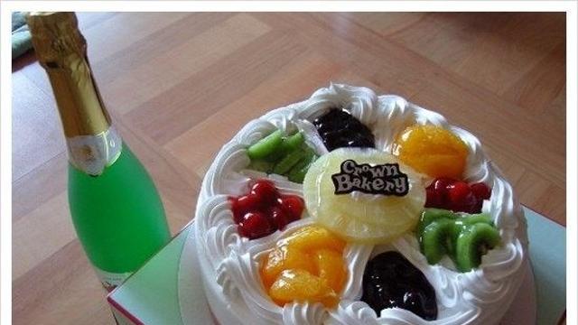 더 이상 수요 없는 추억의 과일 생크림 케이크