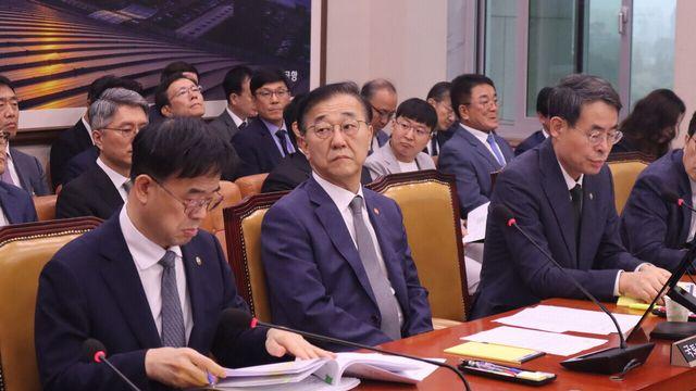 건설사 CEO 절반만 출석...국토위 국감 줄소환 철회