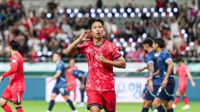 [SD 상암 리뷰] ‘엄지성-오현규 축포’ 홍명보호, 파라과이 제압했지만…공격 템포+속도 합격점, 불안정한 스리백은 ‘아직’
