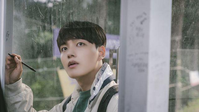 데뷔 20주년에 입대하는 이 배우