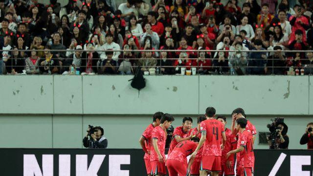 ‘캡틴의 품격’ 손흥민, 선제골 직후 선수단에 전한 이야기