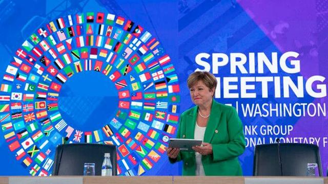 IMF, 올해 세계성장률 3.2%…0.2%p 상향 조정