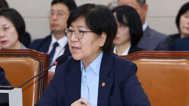국감에도 등장한 '중국인 건보 먹튀론'…반박한 정은경 