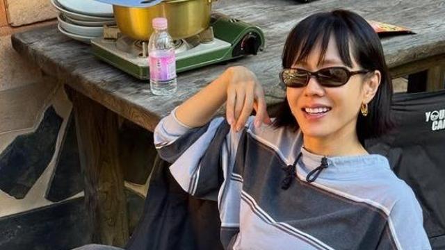 손예진, 긴머리 ‘싹둑’…여고생 외모 화제