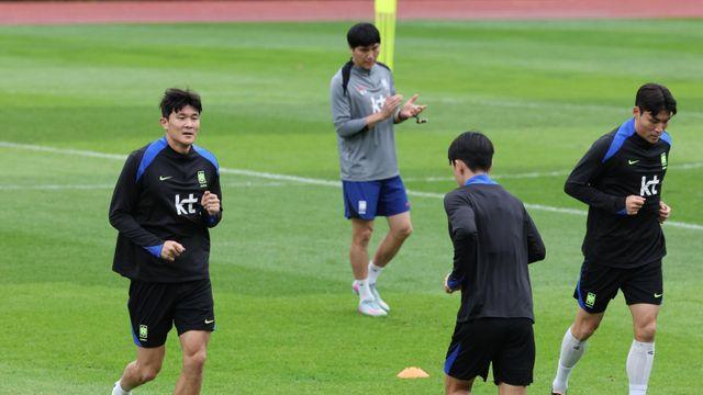 [관전포인트] WC 조추첨 ‘포트2’를 사수하라! ‘홍명보호’, 꼭 잡아야 할 파라과이→스리백 정비  & 중원 조정에 시선집중