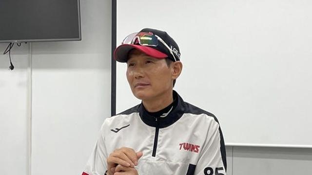 '유튜브도 나가면 안 되는데' LG, 한화와 달리 외부 연습경기 없는 이유…