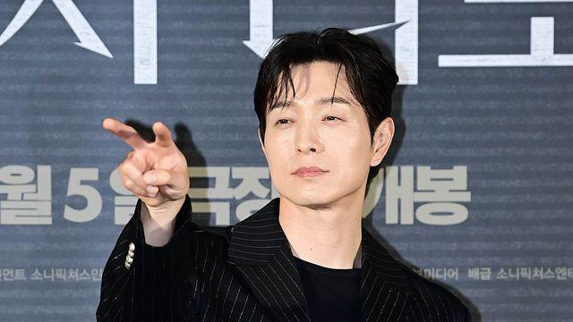 '이혼 발표' 정성일, 덕업 일치 이루나…